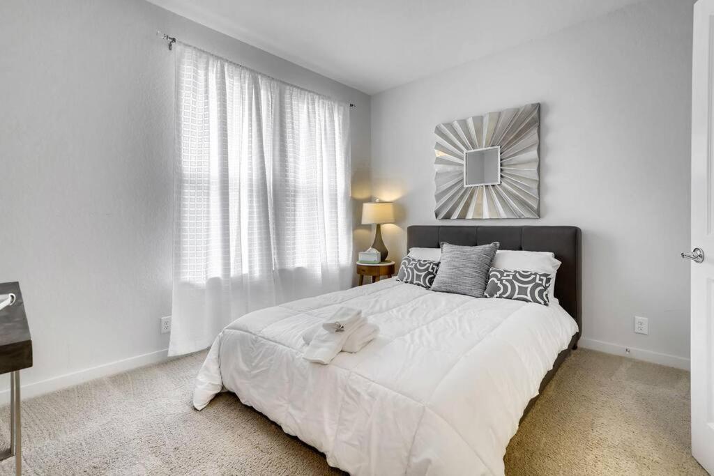 Gorgeous 4 Bed Home On St Mary'S - Minutes To Riverwalk/Pearl San Antonio Extérieur photo