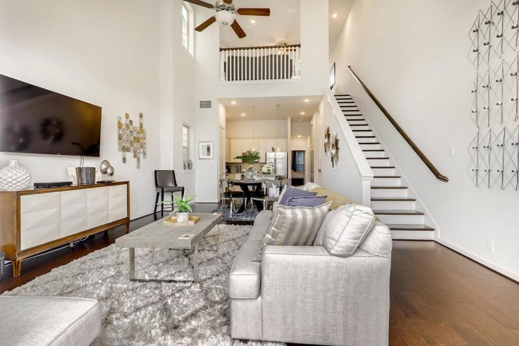 Gorgeous 4 Bed Home On St Mary'S - Minutes To Riverwalk/Pearl San Antonio Extérieur photo