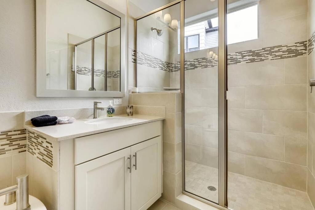 Gorgeous 4 Bed Home On St Mary'S - Minutes To Riverwalk/Pearl San Antonio Extérieur photo