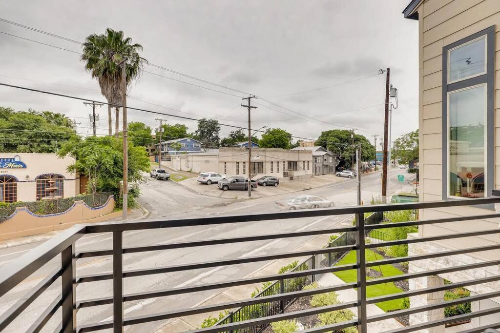 Gorgeous 4 Bed Home On St Mary'S - Minutes To Riverwalk/Pearl San Antonio Extérieur photo