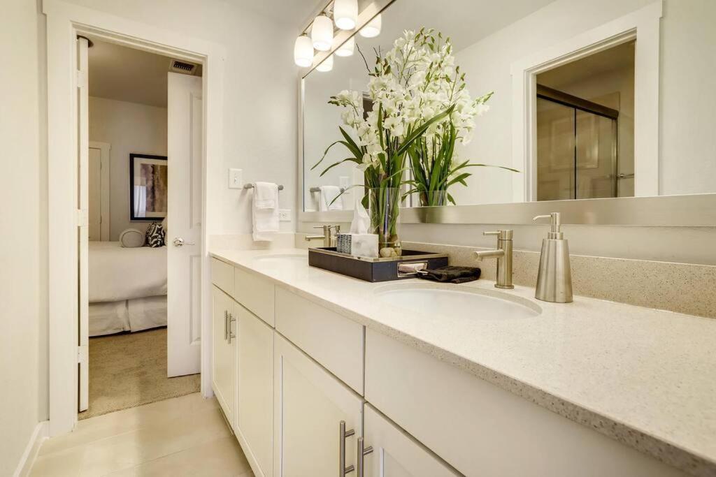 Gorgeous 4 Bed Home On St Mary'S - Minutes To Riverwalk/Pearl San Antonio Extérieur photo
