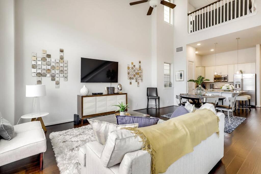 Gorgeous 4 Bed Home On St Mary'S - Minutes To Riverwalk/Pearl San Antonio Extérieur photo